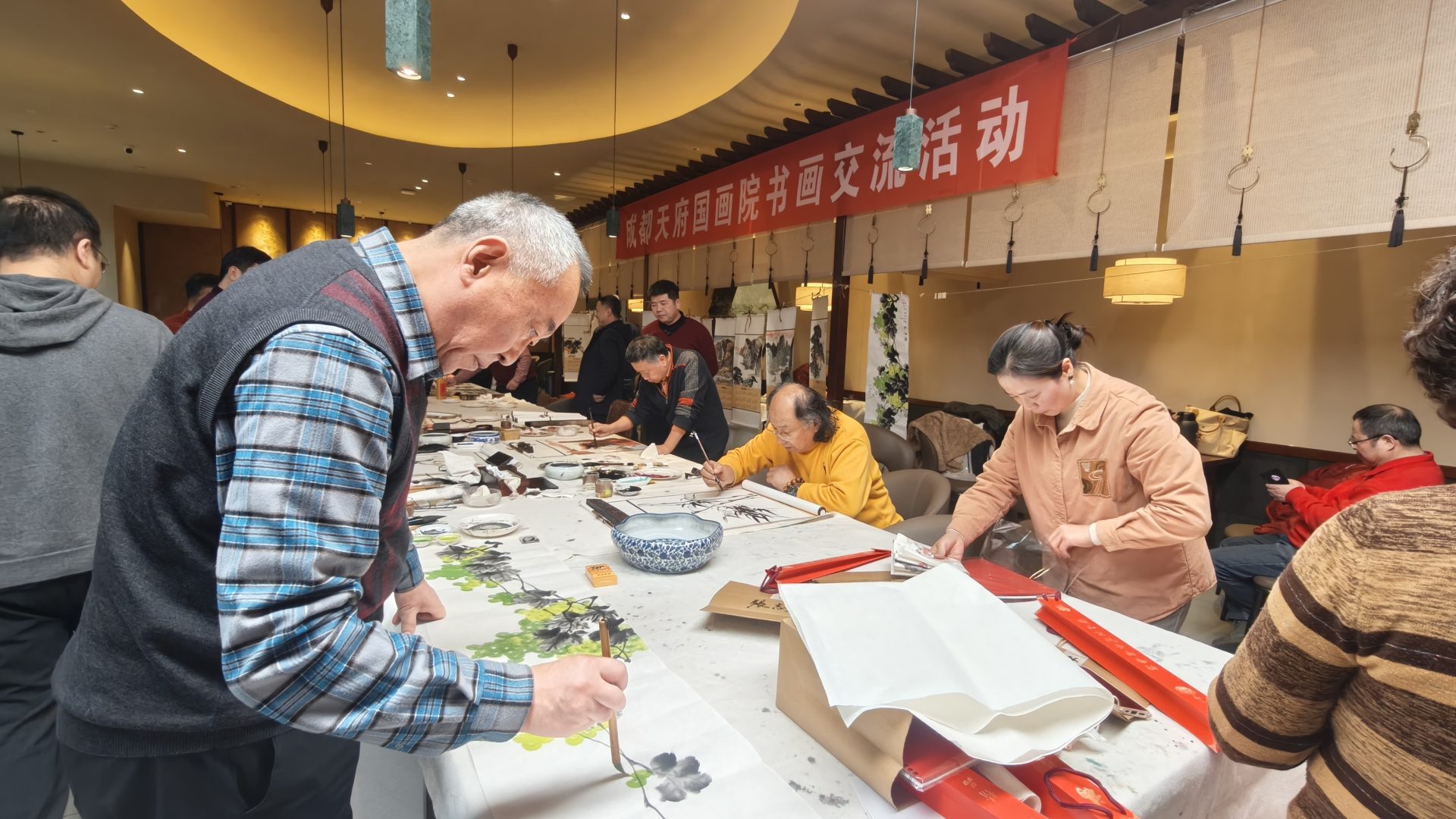 仁心映笔墨 文脉润蓉城——书画医疗跨界交流活动举行