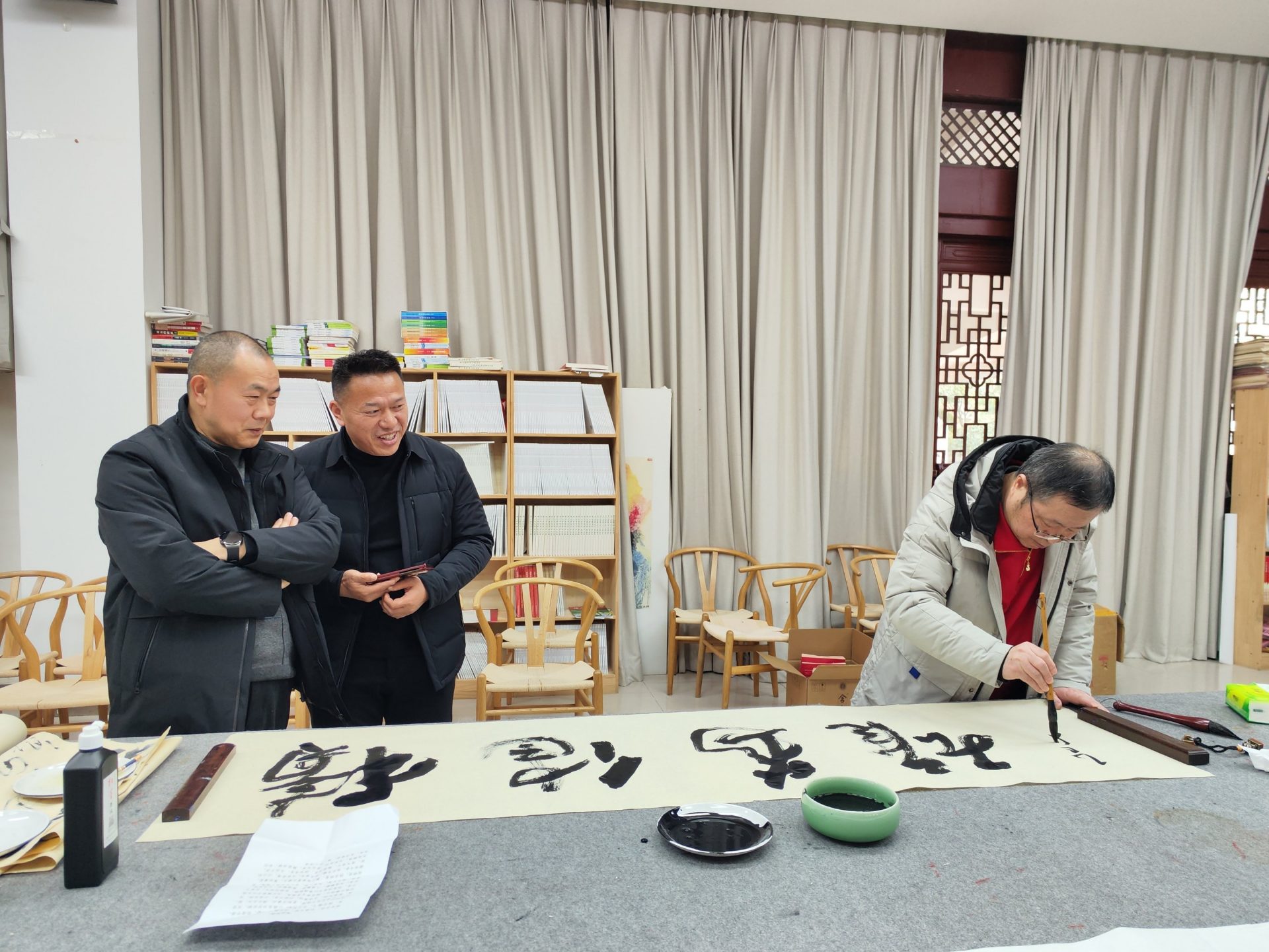 翰墨迎新春 丹青润遂州——2026迎春书画笔会在遂宁临仙阁圆满举行